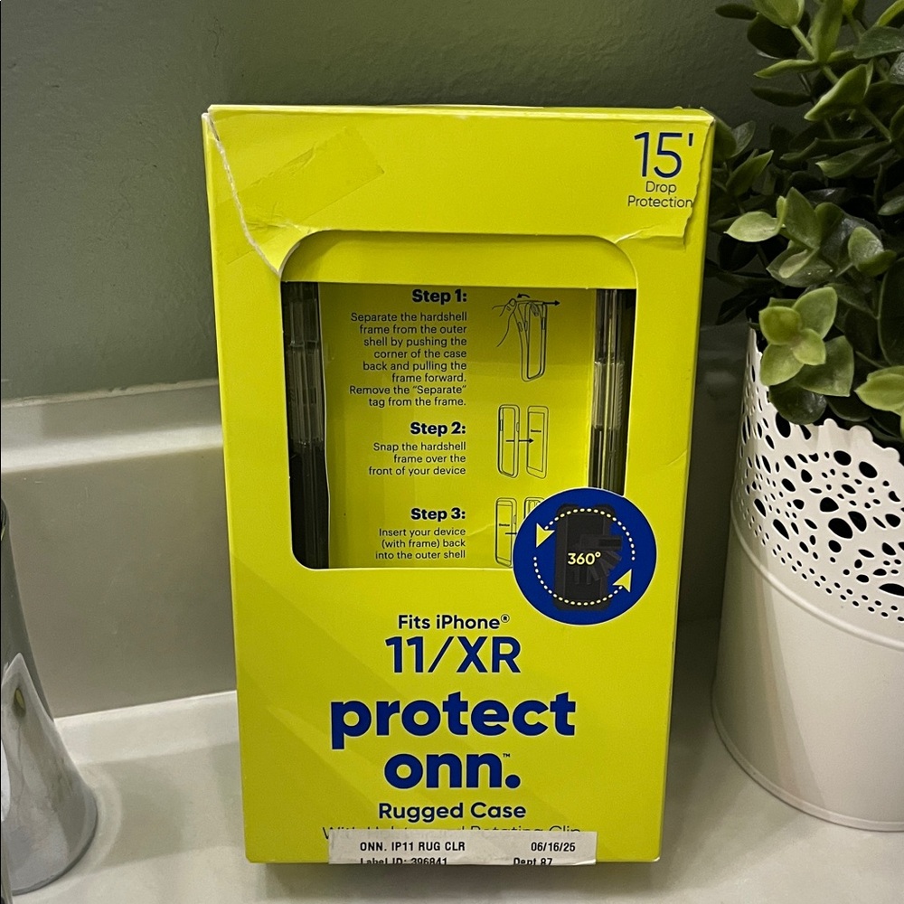 Protect Onn clear iPhone 11/XR Rugged Case